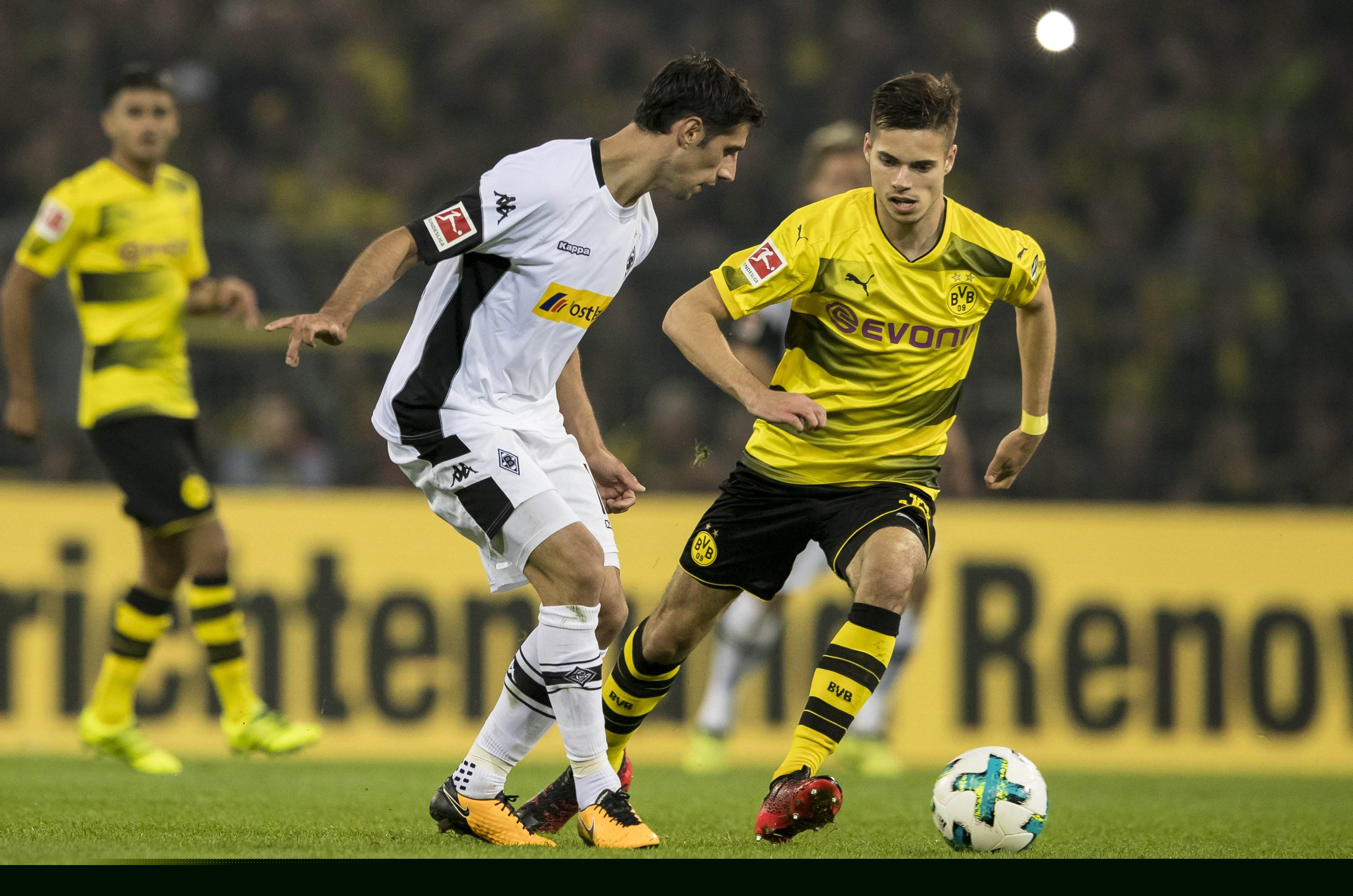 篮板被萨博 篮板被萨博